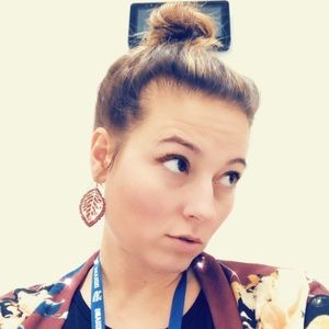 Meet your Posher, Alexis